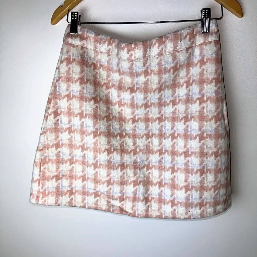 Pink houndstooth skirt set